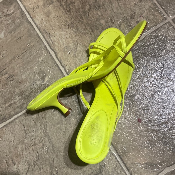 SCHUTZ KITTEN HEEL, LEATHER, NEON YELLOW, 8.5 W - Picture 1 of 4
